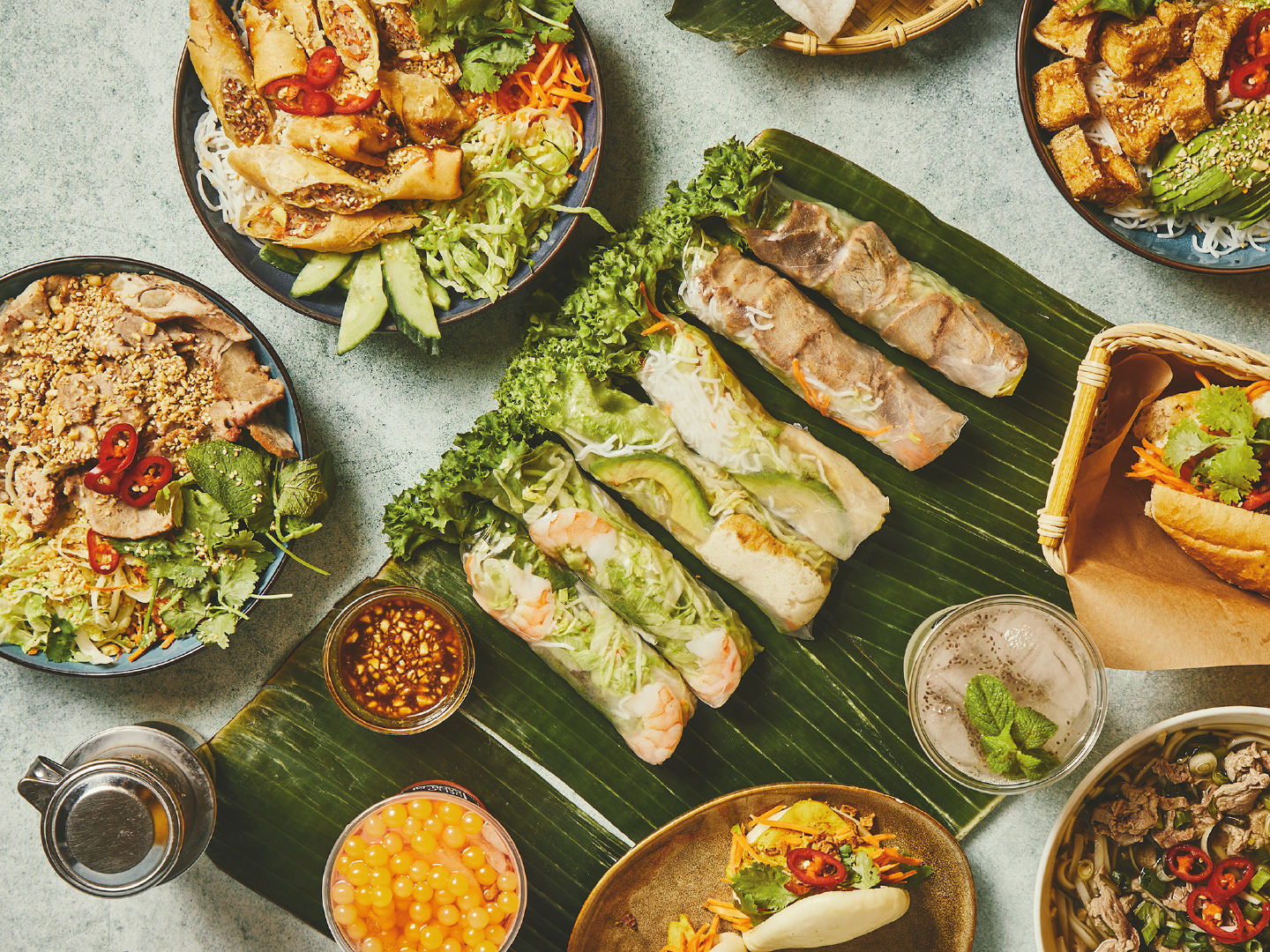 hello banh mi case